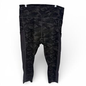 Fabletics Power Hold Dark Camo 7/8 Mesh Panel Leggings Size 1X